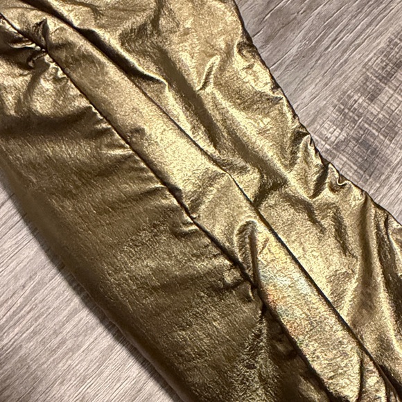 BAGGU Metallic Brass Shoulder Bag RARE and Silver Shoulder Bag. Lot - Picture 5 of 10